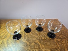 Vtg Set of 4 Crate & Barrel Viva Black Stem Grand Wine Glass Discontinued Nice!