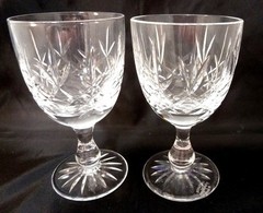 MADE IN EDINBURGH SCOTLAND WINE GOBLETS STEM GLASS CORDIAL 4 3/4″ H X 2 5/8″ W