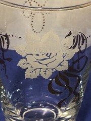 Vintage Libby White Roses And Gold Bows Beverage Set