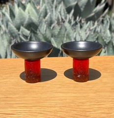 PAIR FOOTED LIULI SAKI SAKE CUPS RED PATE DE VERRE GLASS & BLACK PORCELAIN 2008