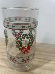 Vintage 16oz Indiana Glass Victorian Christmas Tumblers Wreath & Holly -Set ot 8