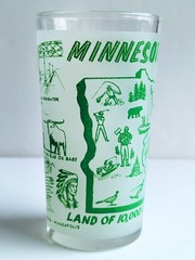VTG 1950s Hazel-Atlas Glass Tumbler Green Minnesota approx. 5″ tall Great Cond
