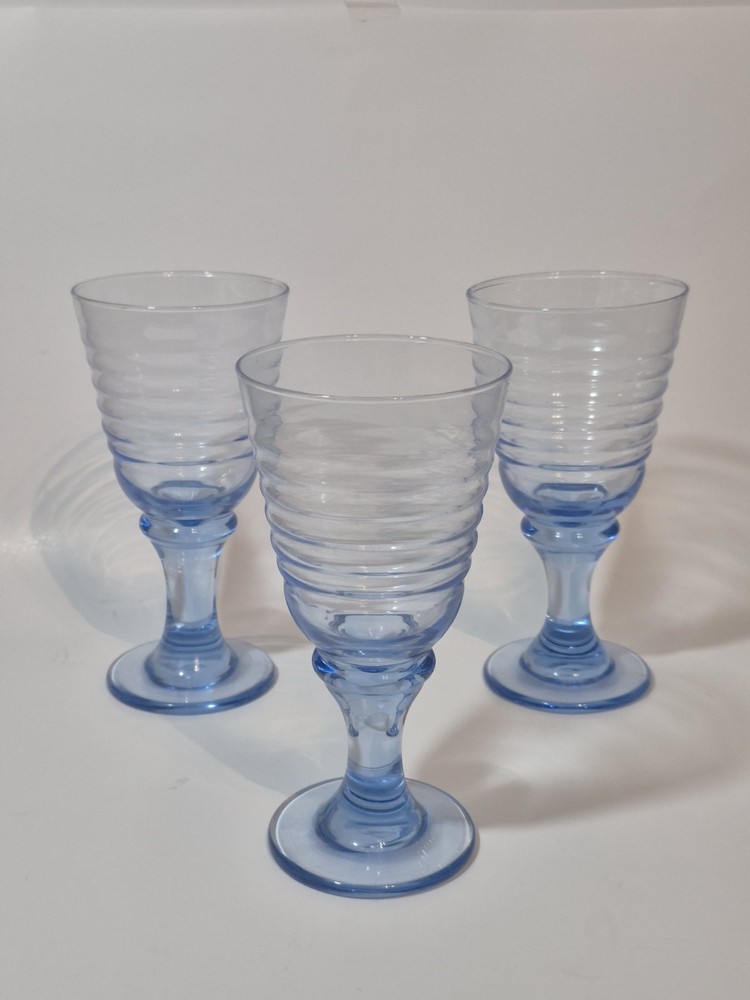 3 Vintage Libbey Light Blue Ribbed Glass Water Goblets – 7″ Tall x 3.5″ Diameter