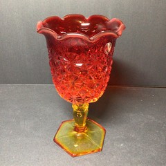 L.E. Smith Amberina Glass Goblet Vase Scalloped Rim Daisy & Button 6.5” Glows