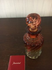 1 Bottle Rose Rosette Round Square Crystal by Baccarat (H: 14 cm)