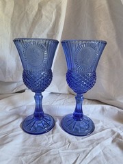 Vtg Fostoria Avon Cobalt Blue Glass George Martha Washington 8″ Set of 2 Goblets