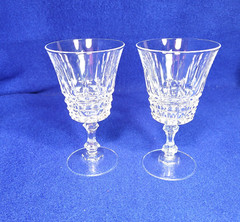 Cristal D’Arques Durand Tuileries Villandry Cut Glass Wine Stem Goblets Set of 2