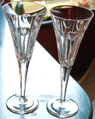 Set 2 WATERFORD CRYSTAL Millennium ‘LOVE’ Hearts Champagne TOASTING FLUTES 9.25″