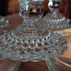VTG 4 Unmarked Pressed Glass Clear Champagne Coupe Glasses Textured Foot 4.25 in