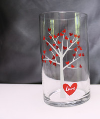 Greenbrier International Red Hearts Large Glass Tumbler White Tree Valentines