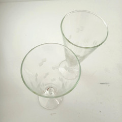 Set of 2 Clear Glass Pilsner Beer Cubist Etched Glasses Retro Geometric Pattern