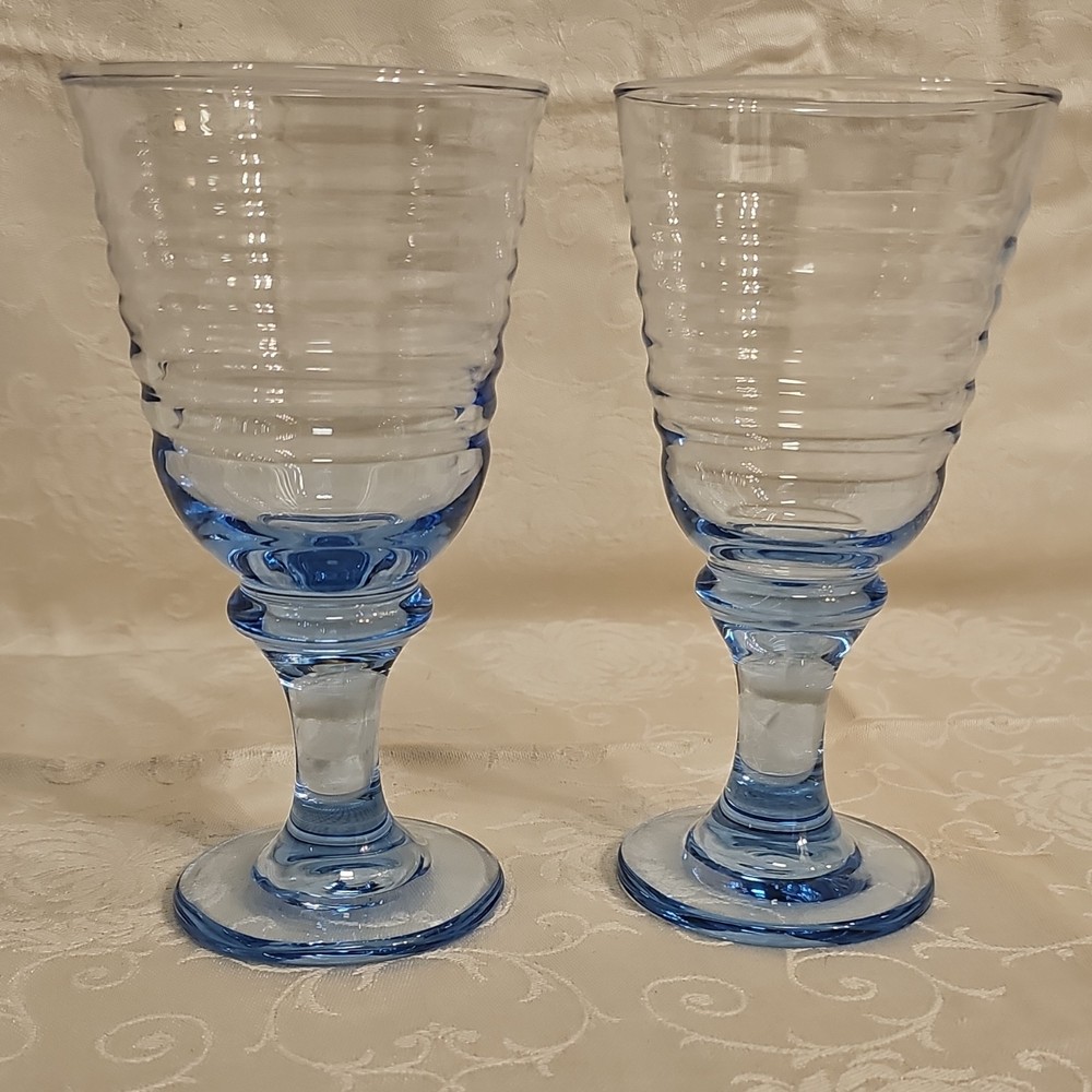 Two-Piece VTG Libbey Sirrus Misty Blue Ribbed Glass Goblets 7″ Tall