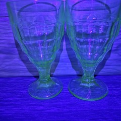 2 VINTAGE Hazel Atlas Glowing Depression Glass Company COLONIAL BLOCK GOBLETS