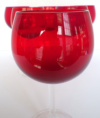 Cranberry Red Clear Stemmed Wine Glass Goblets 7″ High 12 oz. Capacity Set of 6