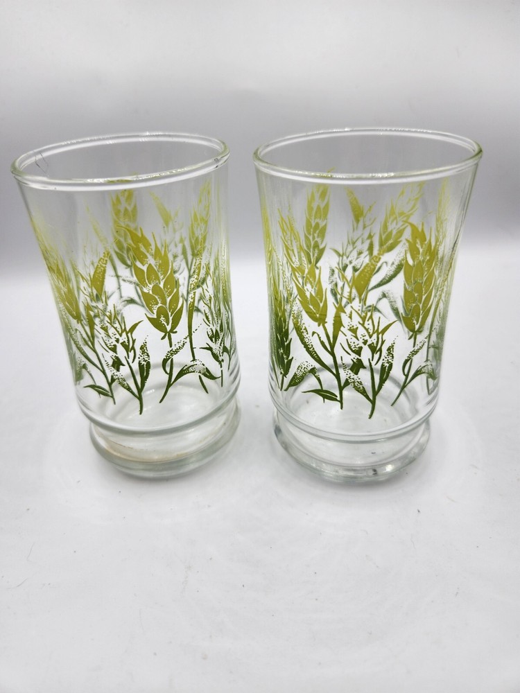 Set Of 2 Vintage Juice Glasses With Green Leaf Design