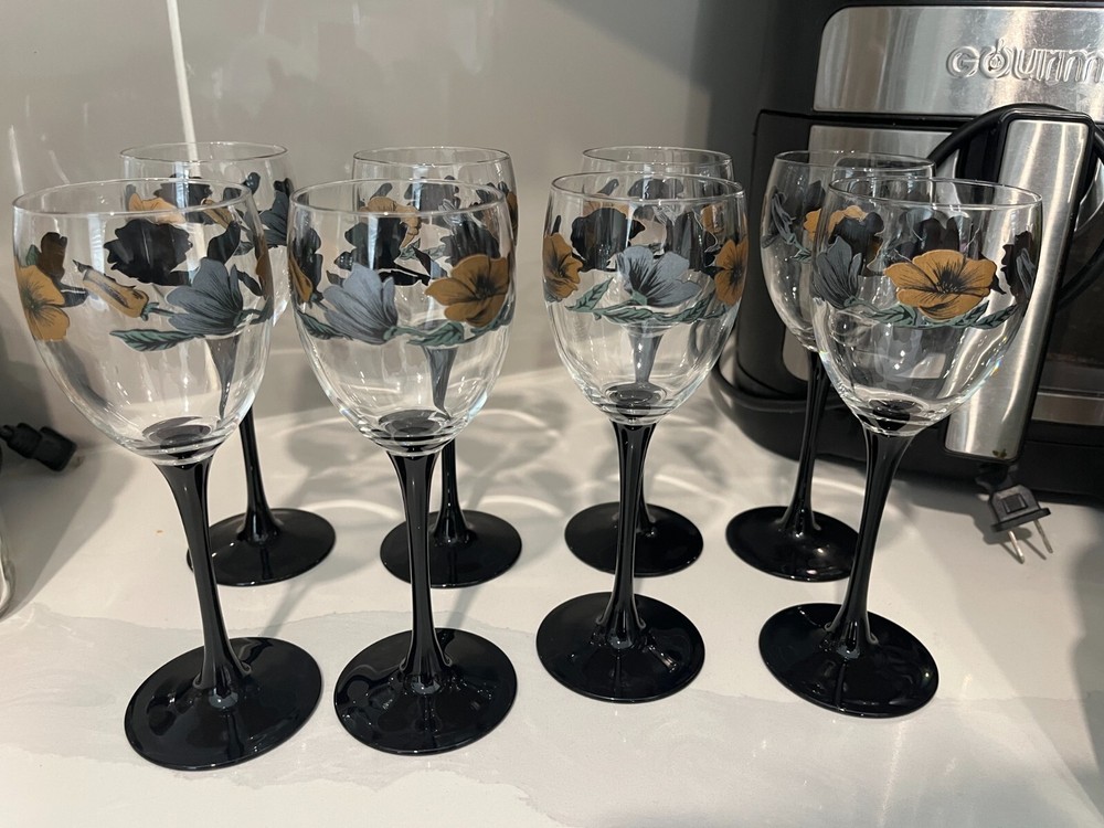 RARE Vintage French Wine Glasses, Julie by Luminarc Set of 8 RARE VINTAGE