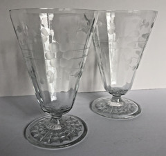 Vintage Ice Cream Sundae Glasses Etched Flowers And Leaves 8 Oz 5.25″ Set Of 2