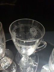 (5) Tumblers Footed handle Glasses 5-7/8″, Heisey crystal Pied Piper etch