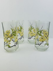 Set of 4 Vintage Mid-Century Chrysanthemum Flower Blossom Glasses Tumblers