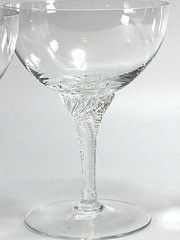 Pretty Twisted Stem Champagne Glasses 5 1/4″ Set of Four