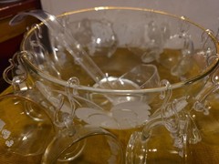 Punch Bowl Anchor Hocking Grape Leaf Gold Trim 10 Cups Ladle & Hangers