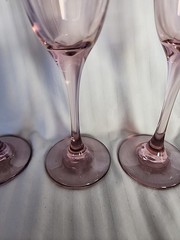 (4) Four Libbey Premiere Pink Long-Stem Champagne Flutes 8.75″ Tall