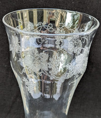 ANTIQUE FOSTORIA NEW VINTAGE GRAPE ETCH #227 STEM 858 5 1/2″ PARFAIT/CHAMPAGNE