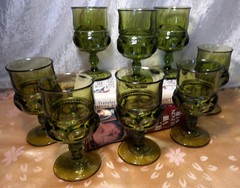 8 Vintage King’s Crown Color Crown Green 5 5/8″ Water Goblets Wine Glasses SET