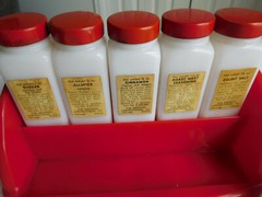 10 Griffith Milk Glass SPICE JARS RED Plastic Art Deco Rack labels 9 insert Vtg