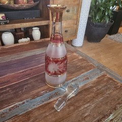Vintage Frosted Cut Glass Traube Cranberry Red & Gold Decsnter 16″ Tall Pretty!