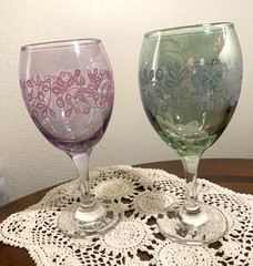 Cristalleria Fumo Wine Glasses Etched Vines/Leaves Purple and Green Set of 2