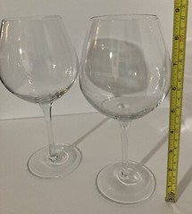 Lenox Wine Glasses Set of 2 Unknown Pattern 9” Tall Beautiful Condition Gorgeous