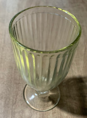 Light Amber Ice Tea Wine Water Drinking Glass 5-1/2″ Tall