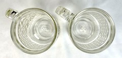 💥Set of 2 Vintage Glass Beer Mugs Diamond Pattern Pedestal Base.