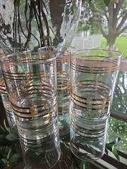 4-MID-CENTURY MODERN LOWBALL WHISKEY GLASSES FEATURING HORIZONTAL GOLD BANDS