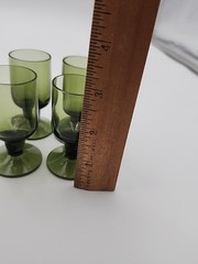8 Vtg MCM Skruf Sweden Art Glass Franque Avocado Green 4 Ea 6oz Wine 1oz Shot