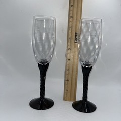 Vintage Luminarc Champagne/Wine Glasses- Twisted Amethyst Stem Set of 2 EUC