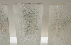 Vintage Frosted Fruit Motif Glasses – 4 Glasses – 5 3/4″ tall
