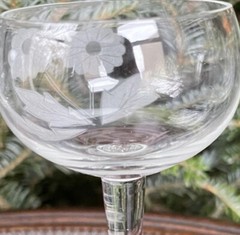 Oscar de la Renta Etched Flowers Crystal Glasses Set Of Four