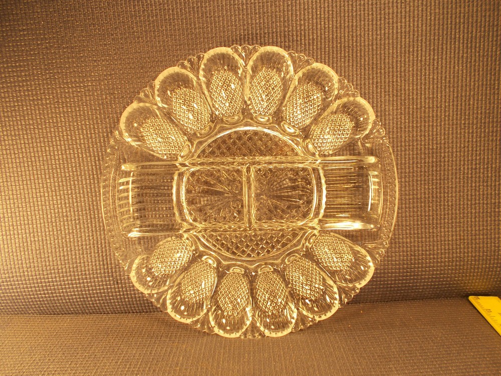 Vintage Smith Glass Co. Pattern #567 Deviled Egg Platte 11″