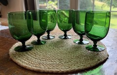 Set Of 6 Emerald Green Hand Blown Pedestal Water Goblets Made By Jude Co. MCM