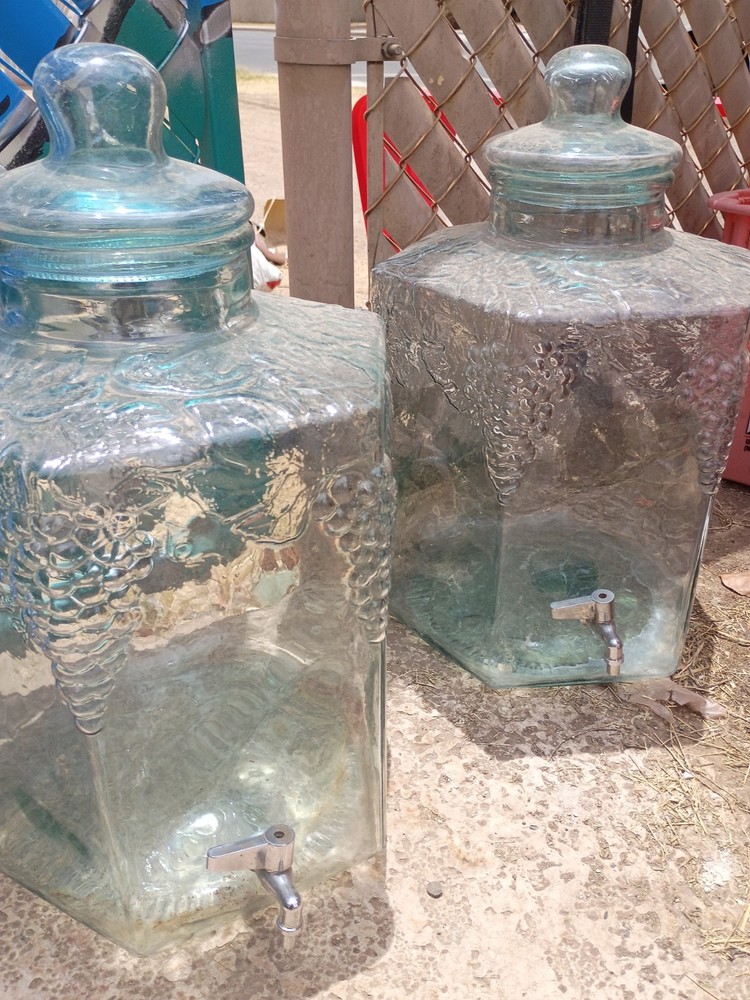 2 Vintage SVE green glass grape pattern 5 gal Hexagon beverage Jar w/Lid/Spigot