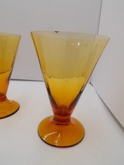 SET OF 6 TOPAZ AMBER GLASS 4¼» V SHAPED PANELED FOOTED WATER GLASSES CHIPPED