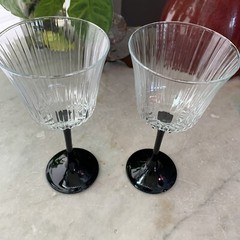 Pair of crystal Luminarc Wine Glasses Optic Panel-vintage -FRANCE 7.5″ Tall