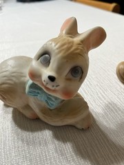 Set Of 2 Rare Mcm Vintage Ceramic Bunnies With Glittery Bows 4 “W X 3” H OBO