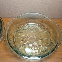 Libbey Orchard 3 QT. Fruit Green Glass Embossed Deep Casserole Dish Lid Baking