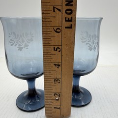 2- Pfaltzgraff Yorktowne Blue Etched Water Wine Goblets Retired Signed USA J2