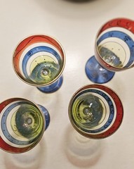 🍷Set of 4 Pier 1 Hand Painted Small 4″ Red Green Blue Gold Cordial Glasses