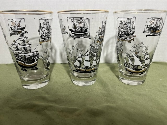 3 Vintage Cocktail Sailing SHIPS Bar Glasses Gold Trim Highball Glass MCM 5.5″