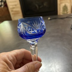 ONE Nachtmann Bleikristall Traube Wine Glass Cobalt Blue 5 7/8”